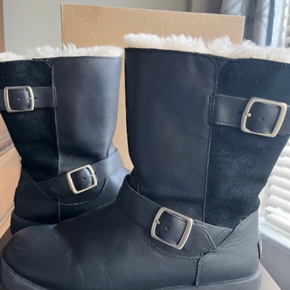 UGG boot women size 10. - Picture 1 of 4